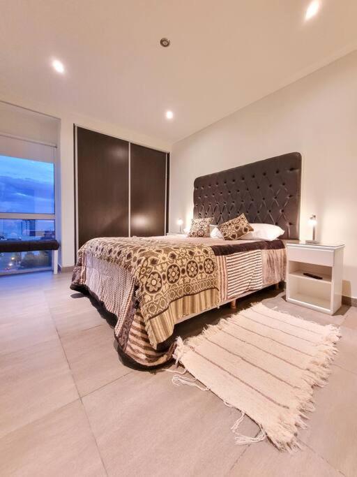 Departamento Excelente Vista.-