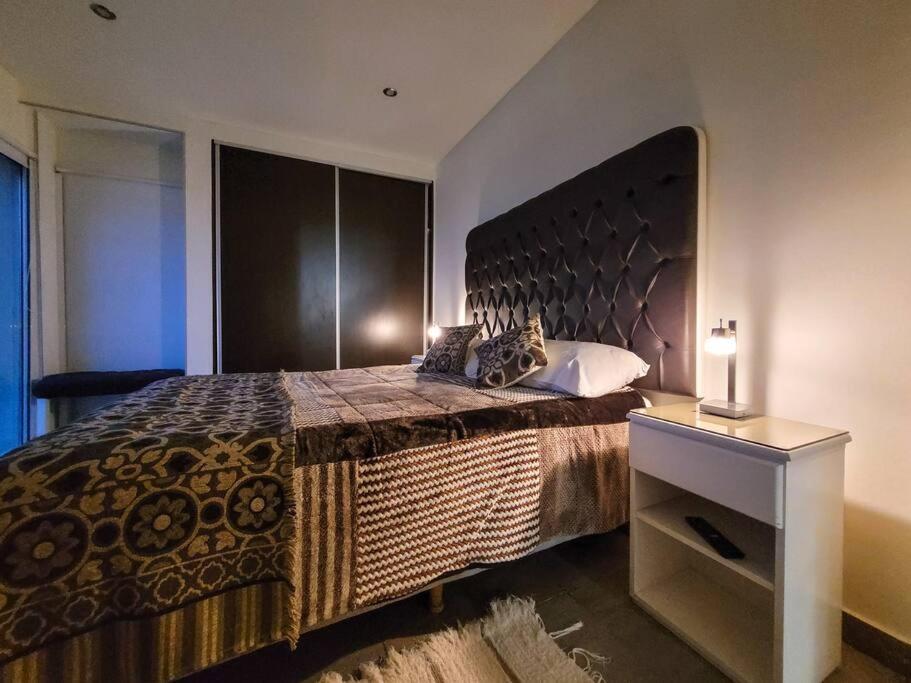 Departamento Excelente Vista.- *